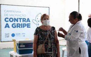 Leia mais sobre o artigo Gripe: vacinação segue na cidade do Rio de Janeiro para aumentar adesão do público prioritário
