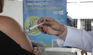 Leia mais sobre o artigo InfoGripe: 12 estados seguem com tendência de aumento de casos graves de síndrome respiratória