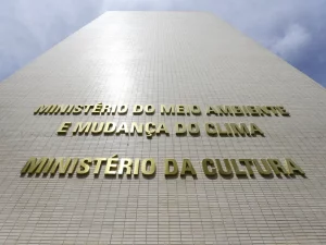 Leia mais sobre o artigo Política pública cultural e leis de fomento: você sabe qual é a diferença?