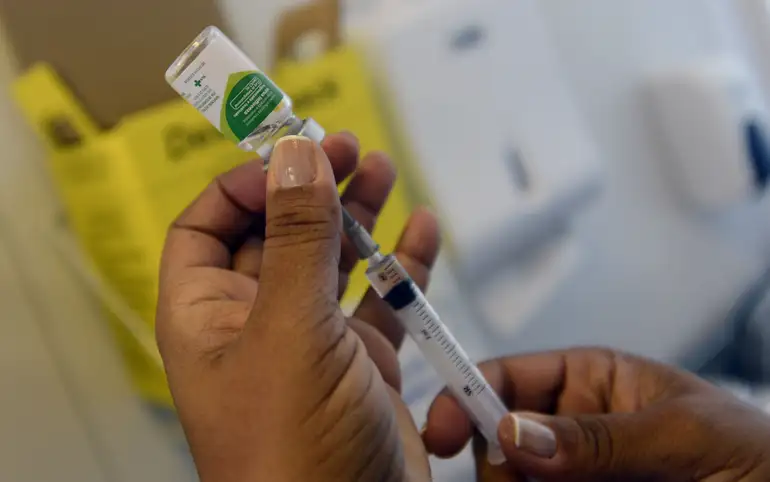 Você está visualizando atualmente Brasil terá vacina contra o vírus sincicial respiratório a partir de novembro