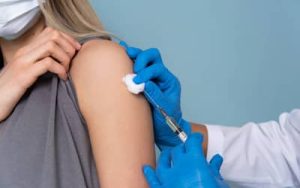 Leia mais sobre o artigo Vigilância contra sarampo é intensificada em SP, MS e PR para evitar reintrodução do vírus